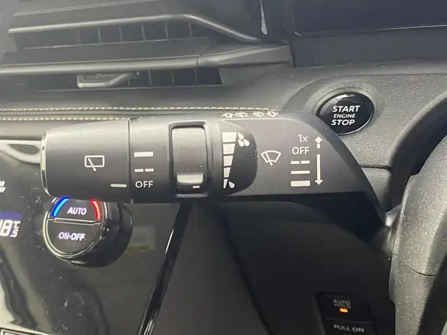 日産 セレナ ハイウェイスター V 福井県 2023(令5)年 4.4万km ダイヤモンドブラック 純正１２．３インチナビ　型式：MM223D-Le/・FM・AM/・フルセグTV/・HDMI/・Bluetooth/・アップルカープレイ/・アンドロイドオート/アラウンドビューモニター/純正ＥＴＣ２．０/両側オートスライドドア/インテリジェントルームミラー/スペアキー/純正アルミホイール/純正フロアマット/クルーズコントロール（追従機能有）