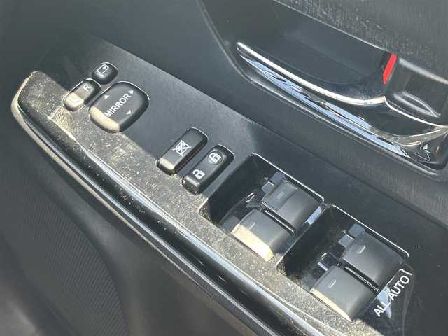 トヨタ プリウス α S ツーリングセレ GRスポーツ 栃木県 2017(平29)年 6.8万km アティチュードブラックマイカ 純正9インチメモリナビ/フルセグTV/DVD/Bluetooth/HDMI/MSV/バックカメラ/ビルトインETC/クルーズコントロール/ドライブレコーダー/ハーフレザーシート/GRフロアマット/LEDオートライト/フォグランプ/LED BEAM/スマートキー