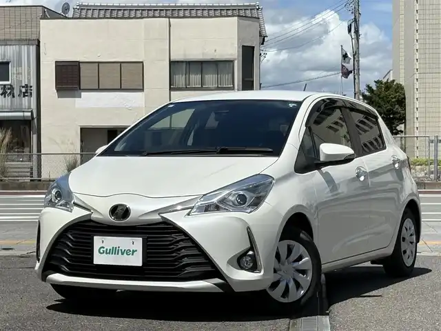 トヨタ ヴィッツ F セーフティーエディションⅢ 三重県 2019(平31)年 7.8万km ホワイトパールクリスタルシャイン プリクラッシュセーフティ/レーンディパーチャーアラート/オートマチックハイビーム/スマートキー/プッシュスタート/純正メモリナビ/・SD・TV・AUX・CD/・Bluetoothオーディオ/・バックカメラ/ステアリングスイッチ/LEDヘッドライト/フォグライト/オートライト/ウィンカーミラー/電格ミラー/プライバシーガラス/フロアマット/ドアバイザー/ビルトインETC