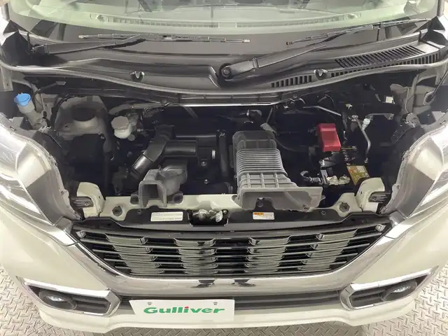 スズキ スペーシア カスタム HYBRID XS ターボ 神奈川県 2020(令2)年 6.3万km ピュアホワイトP SDナビゲーション/フルセグ　CD　DVD　Bluetooth　USB　AM　FM　iPod　VTR　/両側パワースライドドア　/ターボ/セーフティサポート　/リアパーキングセンサー/クルーズコントロール/ハーフレザーシート/D席シートヒーター/革巻きステアリング/ビルトインETC/スマートキー/プッシュスタート/リアヒーターダクト/サンシェード/アイドリングストップ/純正サイドシル/リアスポイラー/LEDヘッドライト/オートライト/ハイビームアシスト