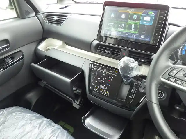 三菱 デリカミニ T プレミアム 千葉県 2025(令7)年 0.1千km アメジストブラック/シルキーホワイト T　PREMIUM　4WD　9型ディスプレイオーディオ（121/330）CHAMONIXパッケージ（179190）/e-Assist/・衝突被害軽減ブレーキシステム（FCM）/・車線逸脱警報システム（LDW）/・レーダークルーズコントロールシステム（ACC）/・誤発進抑制機能（前進＆後退時）（UMS）/・オートマチックハイビーム[AHB]/マイパイロット/ハンズフリー両側パワースライドドア/ディスプレイオーディオ/【Bluetooth接続】/【Apple CarPlay　Android Auto対応】/マルチアラウンドモニター/デジタルインナーミラー/革巻きステアリング/ステアリングヒーター/ステアリングスイッチ/パドルシフト/LEDヘッドライト/フォグライト/ウインカーミラー/純正15インチアルミホイル/サイド/カーテンエアバッグ/キーレスオペレーションシステム