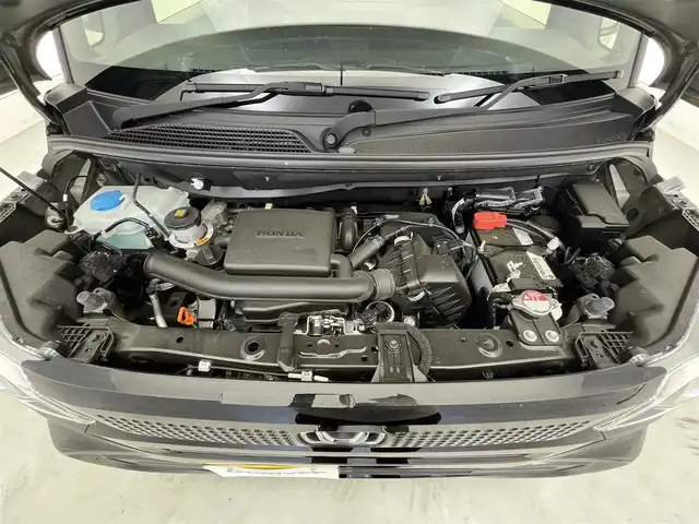 ホンダ Ｎ ＢＯＸ 滋賀県 2024(令6)年 0.9万km クリスタルブラックパール 純正ディスプレイオーディオ/（BT/AppleCarPlay/AndroidAuto）/片側電動スライドドア/ホンダセンシング/・衝突被害軽減ブレーキ/・レーダークルーズコントロール/・オートハイビーム/オートライト/LEDヘッドライト/前後コーナーセンサー