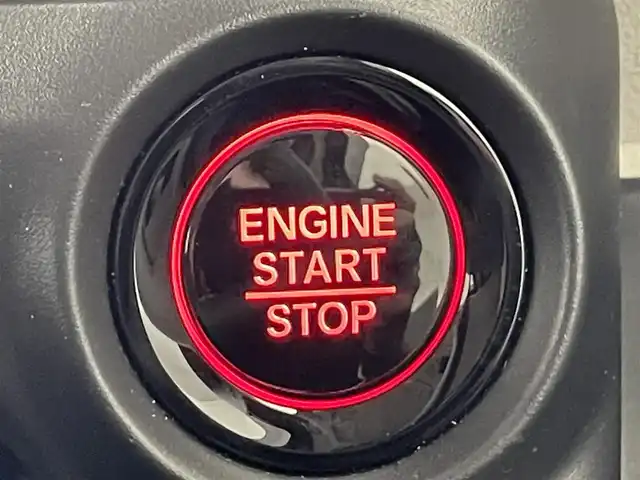 ホンダ Ｎ ＢＯＸ 滋賀県 2024(令6)年 0.9万km クリスタルブラックパール 純正ディスプレイオーディオ/（BT/AppleCarPlay/AndroidAuto）/片側電動スライドドア/ホンダセンシング/・衝突被害軽減ブレーキ/・レーダークルーズコントロール/・オートハイビーム/オートライト/LEDヘッドライト/前後コーナーセンサー