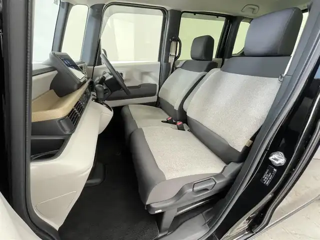 ホンダ Ｎ ＢＯＸ 滋賀県 2024(令6)年 0.9万km クリスタルブラックパール 純正ディスプレイオーディオ/（BT/AppleCarPlay/AndroidAuto）/片側電動スライドドア/ホンダセンシング/・衝突被害軽減ブレーキ/・レーダークルーズコントロール/・オートハイビーム/オートライト/LEDヘッドライト/前後コーナーセンサー