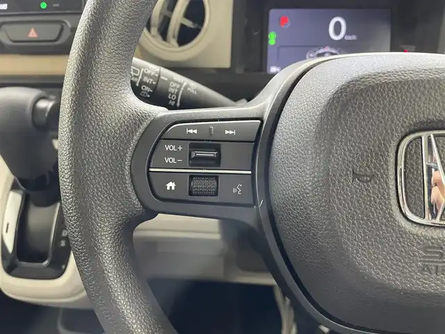 ホンダ Ｎ ＢＯＸ 滋賀県 2024(令6)年 0.9万km クリスタルブラックパール 純正ディスプレイオーディオ/（BT/AppleCarPlay/AndroidAuto）/片側電動スライドドア/ホンダセンシング/・衝突被害軽減ブレーキ/・レーダークルーズコントロール/・オートハイビーム/オートライト/LEDヘッドライト/前後コーナーセンサー