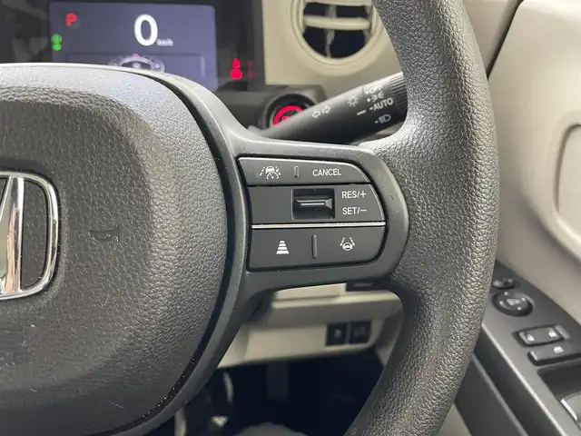 ホンダ Ｎ ＢＯＸ 滋賀県 2024(令6)年 0.9万km クリスタルブラックパール 純正ディスプレイオーディオ/（BT/AppleCarPlay/AndroidAuto）/片側電動スライドドア/ホンダセンシング/・衝突被害軽減ブレーキ/・レーダークルーズコントロール/・オートハイビーム/オートライト/LEDヘッドライト/前後コーナーセンサー