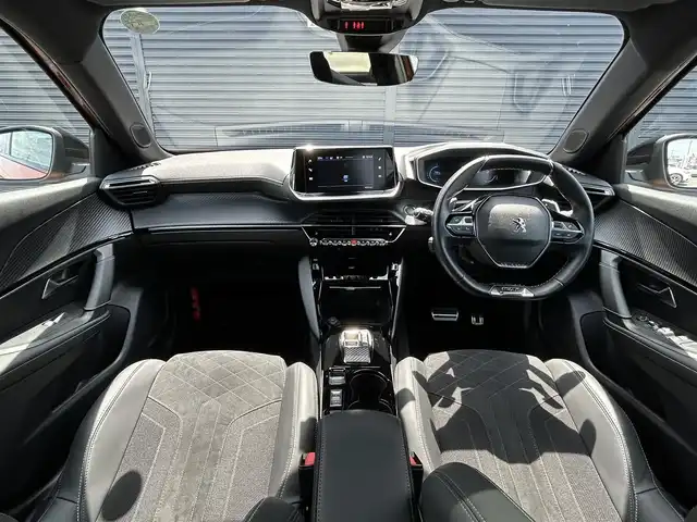 プジョー プジョー ２００８ GT ブルー HDi 茨城県 2022(令4)年 1.8万km オレンジ パノラマＳＲ　/衝突軽減Ｂ　/ＡＣＣ　/ＬＫＡ　/ＢＳＭ　/Ｂカメラ　/パーキングセンサー　/ＣａｒＰｌａｙ　/Ａｎｄｒｏｉｄ　Ａｕｔｏ　/ＢＴ　/ＵＳＢ　/ＬＥＤ　/インテリジェントハイビーム　/アンビエンスライト　/半革/禁煙車