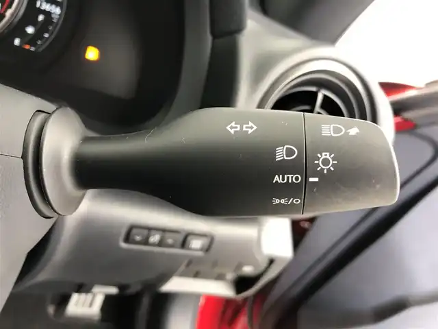 レクサス ＩＳ 500 Fスポーツパフォーマンス 愛知県 2023(令5)年 1.4万km ラディアントレッドコントラストレイヤリング 純正10型ナビ（フルセグ、CD、DVD、Bluetooth）/全方位カメラ/サンルーフ/三眼LEDヘッドライト/BSM/TZレーダー/ETC2.0/ドラレコ前後/メモリ付きパワーシート（D+N）/シートヒーター、エアシート（D+N)/ハンドルヒーター/衝突軽減ブレーキ/レーンキープアシスト/オートハイビーム/コーナーセンサー前後/電子パーキング/オートホールド/オートライト/USB/純正19インチAW/オートライト/スマートキー/ハーフレザーシート/横滑り防止装置