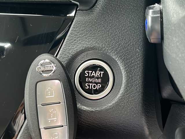 日産 ルークス ハイウェイスター X 大阪府 2021(令3)年 1.9万km ホワイトパール １オーナー　アラウンドビューモニター　エマージェンシーブレーキ　片側パワースライドドア　社外ナビ　フルセグ　Ｂｌｕｅｔｏｏｔｈ　ＤＶＤ／ＣＤ　ドライブレコーダー　ビルドインＥＴＣ　オートＬＥＤヘッドライト　三点エアバック　スペアキー　ウィンカーミラー　アイドリングストップ　プッシュスタート　純正ホイール　純正オーディオ