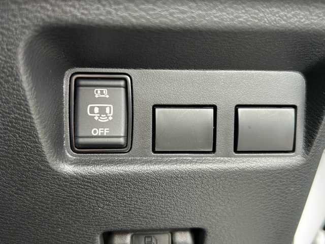 日産 ルークス ハイウェイスター X 大阪府 2021(令3)年 1.9万km ホワイトパール １オーナー　アラウンドビューモニター　エマージェンシーブレーキ　片側パワースライドドア　社外ナビ　フルセグ　Ｂｌｕｅｔｏｏｔｈ　ＤＶＤ／ＣＤ　ドライブレコーダー　ビルドインＥＴＣ　オートＬＥＤヘッドライト　三点エアバック　スペアキー　ウィンカーミラー　アイドリングストップ　プッシュスタート　純正ホイール　純正オーディオ
