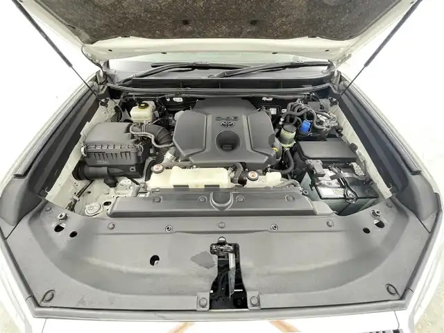 トヨタ ランドクルーザー プラド TX Lパッケージ 千葉県 2019(平31)年 6.9万km ホワイトパールクリスタルシャイン サンルーフ/トヨタセーフティセンス/・プリクラッシュセーフティ/・レーンディパーチャーアラート/・オートハイビーム/純正9インチSDナビ/CD BT MSV フルセグ/バックカメラ/レーダークルーズコントロール/LEDオートライト/レザーシート/前席パワーシート/シートエアコン/純正17インチアルミホイール/革巻きステアリング/ステアリングスイッチ/センターデフロック/ドアバイザー/プッシュスタート/スマートキー/ETC2.0