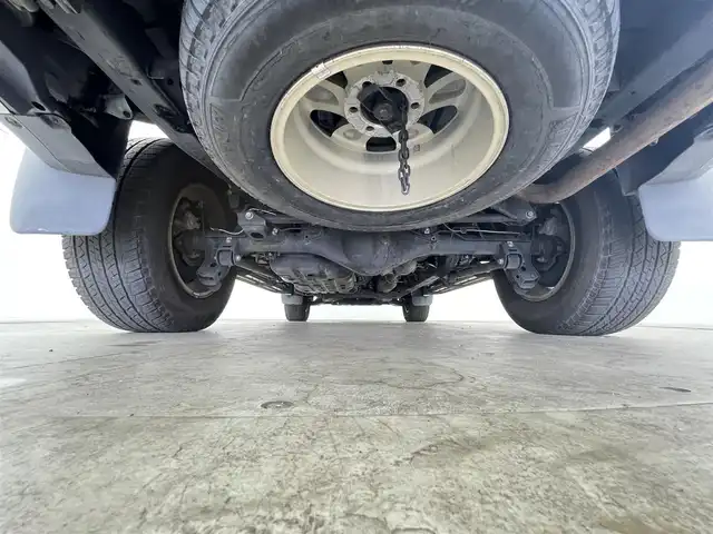 トヨタ ランドクルーザー プラド TX Lパッケージ 千葉県 2019(平31)年 6.9万km ホワイトパールクリスタルシャイン サンルーフ/トヨタセーフティセンス/・プリクラッシュセーフティ/・レーンディパーチャーアラート/・オートハイビーム/純正9インチSDナビ/CD BT MSV フルセグ/バックカメラ/レーダークルーズコントロール/LEDオートライト/レザーシート/前席パワーシート/シートエアコン/純正17インチアルミホイール/革巻きステアリング/ステアリングスイッチ/センターデフロック/ドアバイザー/プッシュスタート/スマートキー/ETC2.0