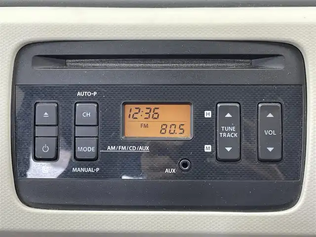 スズキ アルト F 群馬県 2016(平28)年 8.3万km アーバンブラウンパールメタリック 純正ＣＤデッキ　シートヒーター　４ＷＤ　横滑り防止　ヘッドライトレベライザー　Ｗエアバック　純正フロアマット　ドアバイザー　キーレス　ＥＴＣ　社外アルミホイール
