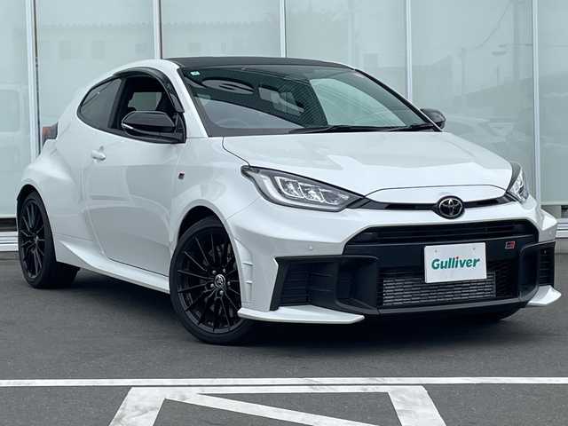 トヨタ ＧＲヤリス RZ 神奈川県 2025(令7)年 0.1万km プラチナホワイトパールマイカ JBLサウンド/純正ナビ　/フルセグ/Bluetooth/USB/Bカメラ/６速MT/4WD/ターボ/ブラインドスポットモニター/レーンキープアシスト/アクティブクルーズコントロール/ステアリングヒーター/シートヒーター/ETC2.0