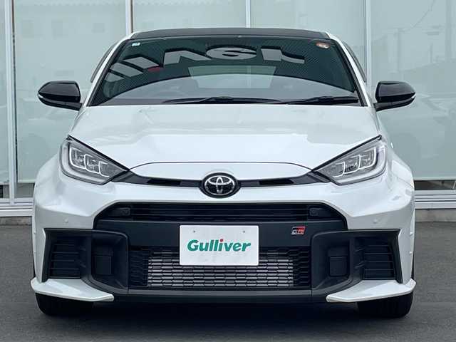 トヨタ ＧＲヤリス RZ 神奈川県 2025(令7)年 0.1万km プラチナホワイトパールマイカ JBLサウンド/純正ナビ　/フルセグ/Bluetooth/USB/Bカメラ/６速MT/4WD/ターボ/ブラインドスポットモニター/レーンキープアシスト/アクティブクルーズコントロール/ステアリングヒーター/シートヒーター/ETC2.0