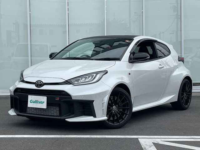 トヨタ ＧＲヤリス RZ 神奈川県 2025(令7)年 0.1万km プラチナホワイトパールマイカ JBLサウンド/純正ナビ　/フルセグ/Bluetooth/USB/Bカメラ/６速MT/4WD/ターボ/ブラインドスポットモニター/レーンキープアシスト/アクティブクルーズコントロール/ステアリングヒーター/シートヒーター/ETC2.0
