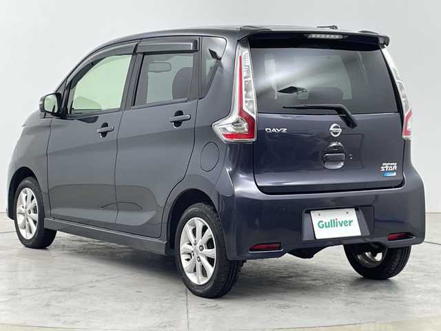 日産 デイズ ハイウェイスターX 道央・札幌 2016(平28)年 6.9万km プレミアムパープルP ・4WD/・社外SDナビ/・CD/DVD/SD/USB/フルセグTV/・アラウンドビューモニター/・エマージェンシーブレーキ/・純正エンジンスターター/・オートライト/オートマチックハイビーム/・ベンチシート/シートヒーター/・横滑り防止装置/・ETC/・電動格納ミラー/ウィンカーミラー/・純正フロアマット/ドアバイザー/・スマートキー/プッシュスタート/・取扱説明書/保証書