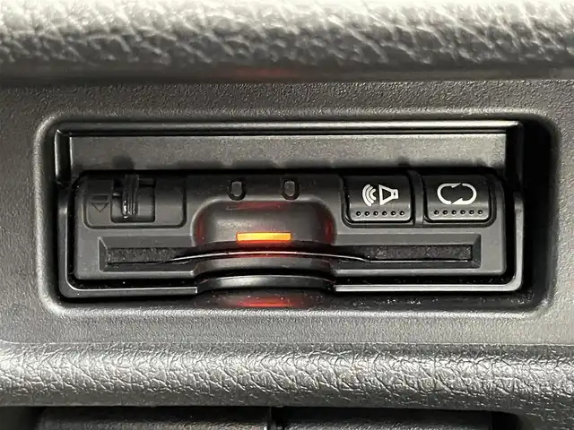 日産 エクストレイル 20Xi 岡山県 2019(平31)年 7.1万km ブリリアントホワイトパール 純正ナビBluetooth/TV/AM/FM/純正アルミホイール18インチ/全周囲カメラ/レーダークルーズコントロール/純正フロアマット/ビルトインETC/デジタルインナーミラー/ドライブレコーダー/オートライト/LEDライト/電動リアゲート/isofix対応シート/横滑り防止装置/スマートキー