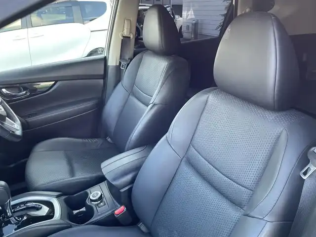 日産 エクストレイル 20Xi 岡山県 2019(平31)年 7.1万km ブリリアントホワイトパール 純正ナビBluetooth/TV/AM/FM/純正アルミホイール18インチ/全周囲カメラ/レーダークルーズコントロール/純正フロアマット/ビルトインETC/デジタルインナーミラー/ドライブレコーダー/オートライト/LEDライト/電動リアゲート/isofix対応シート/横滑り防止装置/スマートキー