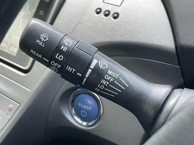 トヨタ プリウス S 静岡県 2013(平25)年 5.2万km シルバーM 純正ナビ /地デジ　/Bカメラ　/ドラレコ　/ステアリングスイッチ　/オートライト　/ビルトインETC　/ISOFIX　/ウィンカーミラー　/デンカク　/スマートキー　/保証書　/取説　