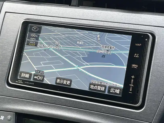 トヨタ プリウス S 静岡県 2013(平25)年 5.2万km シルバーM 純正ナビ /地デジ　/Bカメラ　/ドラレコ　/ステアリングスイッチ　/オートライト　/ビルトインETC　/ISOFIX　/ウィンカーミラー　/デンカク　/スマートキー　/保証書　/取説　