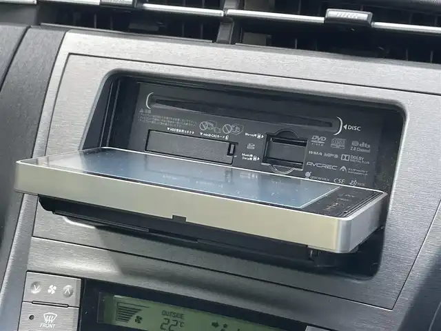 トヨタ プリウス S 静岡県 2013(平25)年 5.2万km シルバーM 純正ナビ /地デジ　/Bカメラ　/ドラレコ　/ステアリングスイッチ　/オートライト　/ビルトインETC　/ISOFIX　/ウィンカーミラー　/デンカク　/スマートキー　/保証書　/取説　