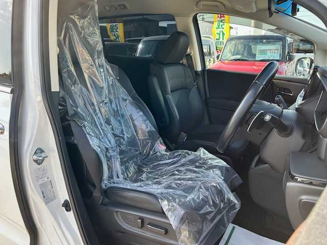 ホンダ オデッセイ アブソルート 大阪府 2021(令3)年 3.1万km プラチナホワイトパール 純正１０インチナビ　/フルセグ　/Ｂｌｕｅｔｏｏｔｈ　/全方位カメラ　/両側パワースライドドア　/レーダークルーズコントロール　/ハーフレザーシート　/前後コーナーセンサー　/前後ドライブレコーダー　/２．０ＥＴＣ/マット/バイザー