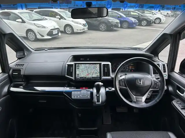 ホンダ ステップワゴン スパーダ Z クールスピリット 岡山県 2013(平25)年 11万km プレミアムスパークルブラックパール (株)IDOMが運営する【じしゃロン岡山店】の自社ローン対象車両になります。こちらは現金ご利用時の価格です。自社ローンご希望の方は別途その旨お申付け下さい。/●純正ナビ/＊フルセグ/＊バックカメラ/＊スマートキー/＊ETC/＊HIDヘッドライト/＊両側パワースライド/＊フルセグテレビ