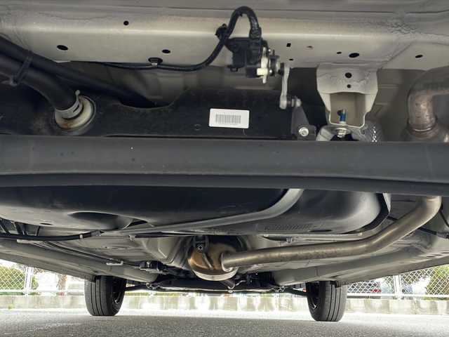 スズキ ラパン モード 山口県 2022(令4)年 1.8万km フォーンベージュメタリック/ホワイト2トーンルーフ 社外メモリナビ【MDV-D309BT】/・ワンセグテレビ/・Bluetooth/・CD/・AM/FM/・AUX/・SMART USEN/・USB／iPod/・SD/ETC/スマートキー（スペアキー有）/プッシュスタート/シートヒーター（運転席＋助手席）/シガーソケット/オートライト/オートエアコン/電動格納ミラー/パワーウィンドウ/デュアルセンサーブレーキサポート/・誤発進抑制機能/・車線逸脱警報機能/・ふらつき警報/・先行車発進お知らせ機能/・後退時ブレーキサポート/・後方誤発進抑制機能/・リアパーキングセンサー/・標識認識機能