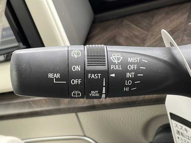 スズキ ラパン モード 山口県 2022(令4)年 1.8万km フォーンベージュメタリック/ホワイト2トーンルーフ 社外メモリナビ【MDV-D309BT】/・ワンセグテレビ/・Bluetooth/・CD/・AM/FM/・AUX/・SMART USEN/・USB／iPod/・SD/ETC/スマートキー（スペアキー有）/プッシュスタート/シートヒーター（運転席＋助手席）/シガーソケット/オートライト/オートエアコン/電動格納ミラー/パワーウィンドウ/デュアルセンサーブレーキサポート/・誤発進抑制機能/・車線逸脱警報機能/・ふらつき警報/・先行車発進お知らせ機能/・後退時ブレーキサポート/・後方誤発進抑制機能/・リアパーキングセンサー/・標識認識機能