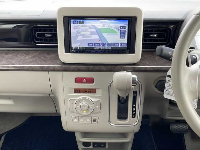 スズキ ラパン モード 山口県 2022(令4)年 1.8万km フォーンベージュメタリック/ホワイト2トーンルーフ 社外メモリナビ【MDV-D309BT】/・ワンセグテレビ/・Bluetooth/・CD/・AM/FM/・AUX/・SMART USEN/・USB／iPod/・SD/ETC/スマートキー（スペアキー有）/プッシュスタート/シートヒーター（運転席＋助手席）/シガーソケット/オートライト/オートエアコン/電動格納ミラー/パワーウィンドウ/デュアルセンサーブレーキサポート/・誤発進抑制機能/・車線逸脱警報機能/・ふらつき警報/・先行車発進お知らせ機能/・後退時ブレーキサポート/・後方誤発進抑制機能/・リアパーキングセンサー/・標識認識機能