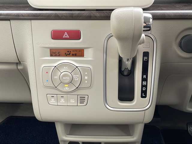 スズキ ラパン モード 山口県 2022(令4)年 1.8万km フォーンベージュメタリック/ホワイト2トーンルーフ 社外メモリナビ【MDV-D309BT】/・ワンセグテレビ/・Bluetooth/・CD/・AM/FM/・AUX/・SMART USEN/・USB／iPod/・SD/ETC/スマートキー（スペアキー有）/プッシュスタート/シートヒーター（運転席＋助手席）/シガーソケット/オートライト/オートエアコン/電動格納ミラー/パワーウィンドウ/デュアルセンサーブレーキサポート/・誤発進抑制機能/・車線逸脱警報機能/・ふらつき警報/・先行車発進お知らせ機能/・後退時ブレーキサポート/・後方誤発進抑制機能/・リアパーキングセンサー/・標識認識機能