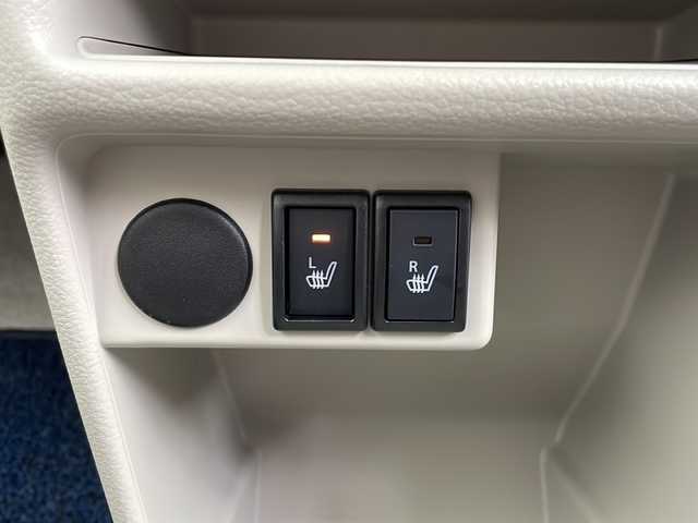 スズキ ラパン モード 山口県 2022(令4)年 1.8万km フォーンベージュメタリック/ホワイト2トーンルーフ 社外メモリナビ【MDV-D309BT】/・ワンセグテレビ/・Bluetooth/・CD/・AM/FM/・AUX/・SMART USEN/・USB／iPod/・SD/ETC/スマートキー（スペアキー有）/プッシュスタート/シートヒーター（運転席＋助手席）/シガーソケット/オートライト/オートエアコン/電動格納ミラー/パワーウィンドウ/デュアルセンサーブレーキサポート/・誤発進抑制機能/・車線逸脱警報機能/・ふらつき警報/・先行車発進お知らせ機能/・後退時ブレーキサポート/・後方誤発進抑制機能/・リアパーキングセンサー/・標識認識機能