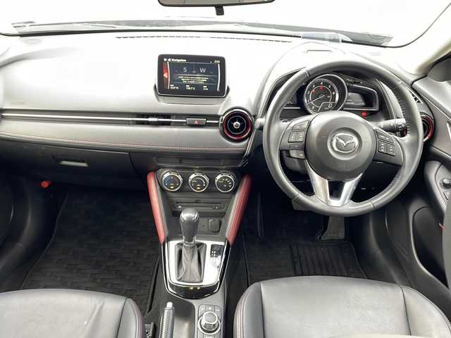 マツダ ＣＸ－３ XD ツーリング 熊本県 2015(平27)年 9.7万km ジェットブラックマイカ (株)IDOMが運営する【じしゃロン熊本店】の自社ローン対象車両になります。こちらは現金ご利用時の価格です。/自社ローンご希望の方は別途その旨お申付け下さい。/純正ナビ（ＣＤ　ＤＶＤ　フルセグＴＶ　ＢＴ）　/バックカメラ　/ビルトインＥＴＣ　/クルーズコントロール　/ヘッドアップディスプレイ　/アイドリングストップ　/レザーシート　/Ｗ＋サイドエアバッグ　/パドルシフト