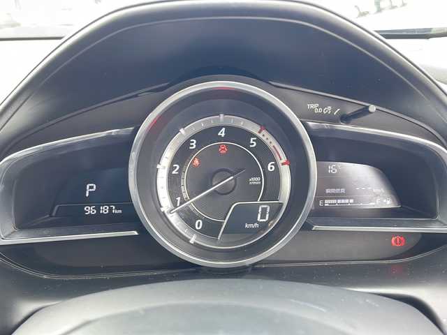 マツダ ＣＸ－３ XD ツーリング 熊本県 2015(平27)年 9.7万km ジェットブラックマイカ (株)IDOMが運営する【じしゃロン熊本店】の自社ローン対象車両になります。こちらは現金ご利用時の価格です。/自社ローンご希望の方は別途その旨お申付け下さい。/純正ナビ（ＣＤ　ＤＶＤ　フルセグＴＶ　ＢＴ）　/バックカメラ　/ビルトインＥＴＣ　/クルーズコントロール　/ヘッドアップディスプレイ　/アイドリングストップ　/レザーシート　/Ｗ＋サイドエアバッグ　/パドルシフト