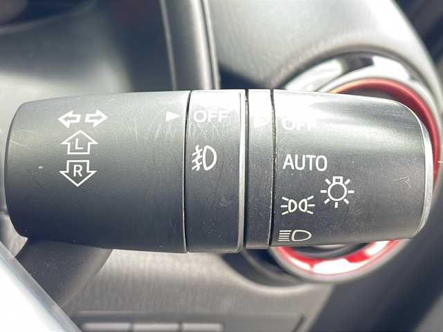 マツダ ＣＸ－３ XD ツーリング 熊本県 2015(平27)年 9.7万km ジェットブラックマイカ (株)IDOMが運営する【じしゃロン熊本店】の自社ローン対象車両になります。こちらは現金ご利用時の価格です。/自社ローンご希望の方は別途その旨お申付け下さい。/純正ナビ（ＣＤ　ＤＶＤ　フルセグＴＶ　ＢＴ）　/バックカメラ　/ビルトインＥＴＣ　/クルーズコントロール　/ヘッドアップディスプレイ　/アイドリングストップ　/レザーシート　/Ｗ＋サイドエアバッグ　/パドルシフト