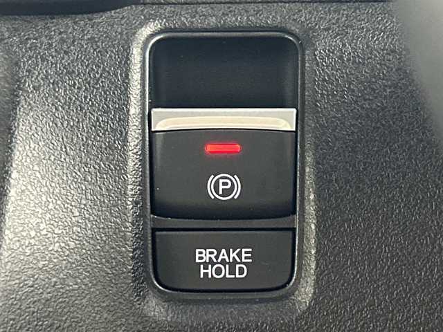 ホンダ Ｎ ＢＯＸ カスタム ターボ 三重県 2024(令6)年 0.3万km プラチナホワイトパール /禁煙車//社外ディスプレイオーディオ//AppleCarPray/AndroidAuto/Bluetooth//ホンダセンシング//アダプティブクルーズコントロール//前席シートヒーター//両側パワースライドドア//パドルシフト//ハーフレザーシート//LEDヘッドライト//ETC//電動パーキング//オートハイビーム//コーナーセンサー