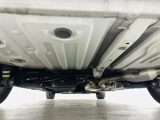 トヨタ ヴォクシー ハイブリッド S－Z 福島県 2023(令5)年 2.5万km ホワイトパールクリスタルシャイン セーフティセンス　/・プリクラッシュセーフティ　/・レーンディパーチャーアラート　/・レーントレーシングアシスト/・アダプティブハイビームシステム/・レーダークルーズコントロール　/・ロードサインアシスト/・ドライバー異常時対応システム/・プロアクティブドライビングアシスト/純正ナビゲーション/・Bluetooth/TV/CD/DVD/USB AM・FM/HDMI/applecarplay/androidauto/・バックカメラ/・ETC/ドライブレコーダー/両側パワースライドドア/革巻きステアリング/・ステアリングスイッチ/ハーフレザーシート/・シートヒーター/純正フロアマット/プッシュスタート/・スマートキー/ドアバイザー/電装格納ウィンカーミラー/電子パーキング/・オートホールド