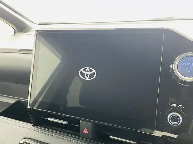 トヨタ ヴォクシー ハイブリッド S－Z 福島県 2023(令5)年 2.5万km ホワイトパールクリスタルシャイン セーフティセンス　/・プリクラッシュセーフティ　/・レーンディパーチャーアラート　/・レーントレーシングアシスト/・アダプティブハイビームシステム/・レーダークルーズコントロール　/・ロードサインアシスト/・ドライバー異常時対応システム/・プロアクティブドライビングアシスト/純正ナビゲーション/・Bluetooth/TV/CD/DVD/USB AM・FM/HDMI/applecarplay/androidauto/・バックカメラ/・ETC/ドライブレコーダー/両側パワースライドドア/革巻きステアリング/・ステアリングスイッチ/ハーフレザーシート/・シートヒーター/純正フロアマット/プッシュスタート/・スマートキー/ドアバイザー/電装格納ウィンカーミラー/電子パーキング/・オートホールド