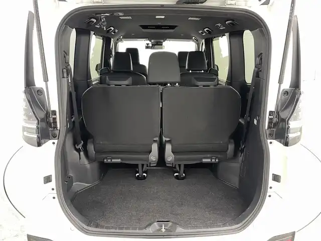 トヨタ ヴォクシー ハイブリッド S－Z 福島県 2023(令5)年 2.5万km ホワイトパールクリスタルシャイン セーフティセンス　/・プリクラッシュセーフティ　/・レーンディパーチャーアラート　/・レーントレーシングアシスト/・アダプティブハイビームシステム/・レーダークルーズコントロール　/・ロードサインアシスト/・ドライバー異常時対応システム/・プロアクティブドライビングアシスト/純正ナビゲーション/・Bluetooth/TV/CD/DVD/USB AM・FM/HDMI/applecarplay/androidauto/・バックカメラ/・ETC/ドライブレコーダー/両側パワースライドドア/革巻きステアリング/・ステアリングスイッチ/ハーフレザーシート/・シートヒーター/純正フロアマット/プッシュスタート/・スマートキー/ドアバイザー/電装格納ウィンカーミラー/電子パーキング/・オートホールド