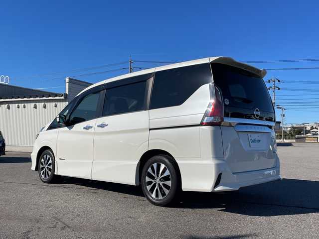 日産 セレナ ハイウェイスター V 富山県 2016(平28)年 8.1万km ブリリアントホワイトパール 純正ＳＤナビ/【CD/DVD/BT/SD/FM/AM/フルセグTV】/全方位カメラ/両側パワースライド/プロパイロット/レーダークルーズコントロール/レーンキープアシスト/衝突軽減ブレーキ/コーナーセンサー/純正フロアマット/純正アルミホイール/オートライト/LEDヘッドライト/ビルトインETC/電動格納ミラー