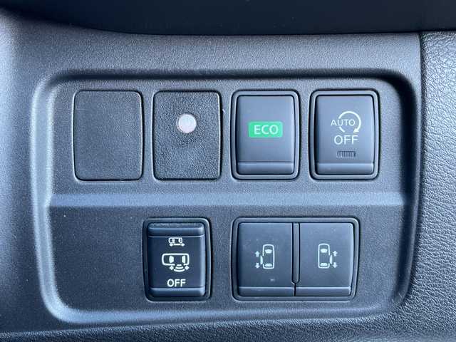 日産 セレナ ハイウェイスター V 富山県 2016(平28)年 8.1万km ブリリアントホワイトパール 純正ＳＤナビ/【CD/DVD/BT/SD/FM/AM/フルセグTV】/全方位カメラ/両側パワースライド/プロパイロット/レーダークルーズコントロール/レーンキープアシスト/衝突軽減ブレーキ/コーナーセンサー/純正フロアマット/純正アルミホイール/オートライト/LEDヘッドライト/ビルトインETC/電動格納ミラー