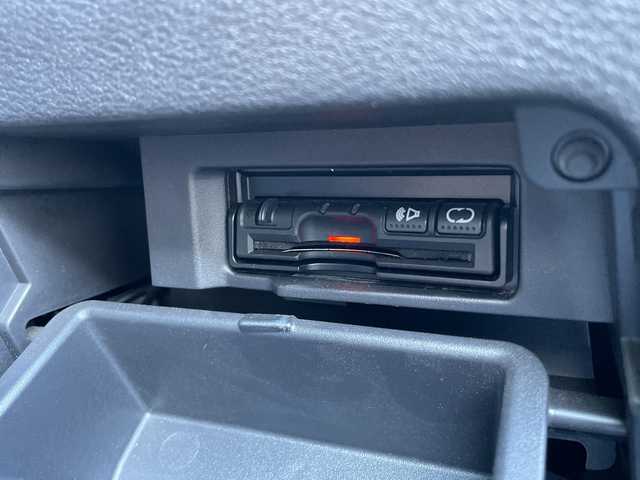 日産 セレナ ハイウェイスター V 富山県 2016(平28)年 8.1万km ブリリアントホワイトパール 純正ＳＤナビ/【CD/DVD/BT/SD/FM/AM/フルセグTV】/全方位カメラ/両側パワースライド/プロパイロット/レーダークルーズコントロール/レーンキープアシスト/衝突軽減ブレーキ/コーナーセンサー/純正フロアマット/純正アルミホイール/オートライト/LEDヘッドライト/ビルトインETC/電動格納ミラー