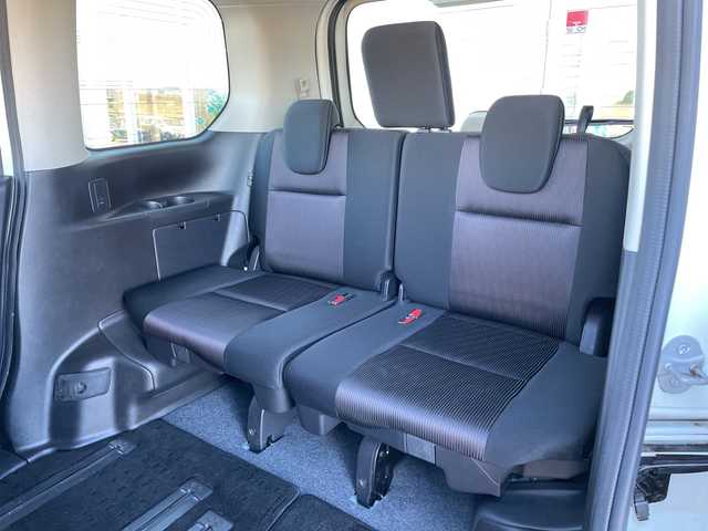 日産 セレナ ハイウェイスター V 富山県 2016(平28)年 8.1万km ブリリアントホワイトパール 純正ＳＤナビ/【CD/DVD/BT/SD/FM/AM/フルセグTV】/全方位カメラ/両側パワースライド/プロパイロット/レーダークルーズコントロール/レーンキープアシスト/衝突軽減ブレーキ/コーナーセンサー/純正フロアマット/純正アルミホイール/オートライト/LEDヘッドライト/ビルトインETC/電動格納ミラー