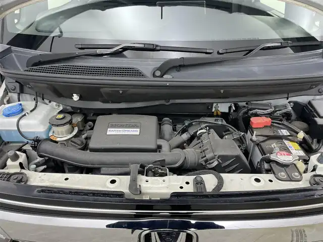 ホンダ Ｎ ＢＯＸ カスタム G L ホンダセンシング 岡山県 2017(平29)年 9万km プレミアムホワイトパールⅡ 純正メモリナビ/VXM-184VFi/（CD/DVD/TV/BT)/バックカメラ/片側パワースライドドア/LEDヘッドライト/フォグランプ/オートライト/ETC/USB端子/ホンダセンシング/衝突軽減ブレーキ/車線維持支援/レーダークルーズコントロール/純正ラバーマット/純正ドアバイザー/スペアキー1個