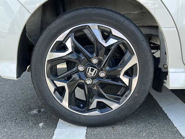 ホンダ Ｎ ＢＯＸ カスタム G L ターボ ホンダセンシング 岐阜県 2018(平30)年 2.1万km プレミアムホワイトパールⅡ ホンダセンシング/-追従型クルーズコントロール/-車線逸脱警報/-前車発信お知らせ/-オートハイビーム/-標識認識/両側パワースライドドア/純正ナビ/フルセグTV/ターボ/LEDヘッドランプ/Bluetooth接続