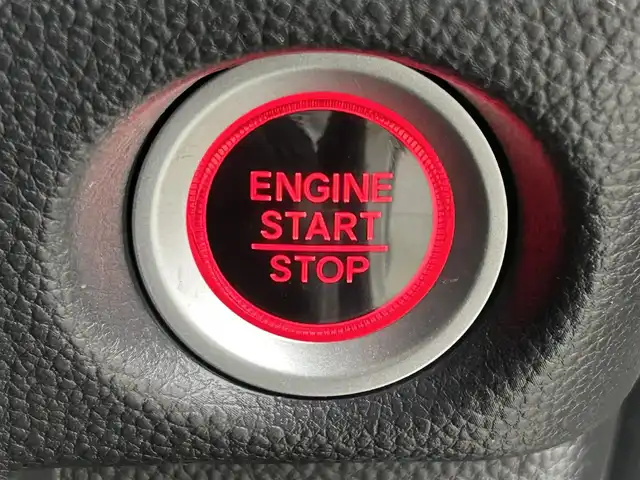 ホンダ Ｎ ＢＯＸ カスタム G L ターボ ホンダセンシング 福岡県 2018(平30)年 2.1万km プレミアムホワイトパールⅡ 純正ナビ（ＢＴ，ＴＶ）　/バックカメラ　/ビルトインＥＴＣ　/ホンダセンシング　/ＡＣＣ　/衝突軽減ブレーキ　/レーンキープ　/パドルシフト　/両側電動スライドドア　/ハーフレザー　/純正１５インチ　/ＬＥＤヘッドライト