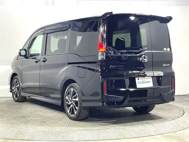 ホンダ ステップワゴン スパーダ クルスピセンシング 大阪府 2020(令2)年 2万km プレミアムスパークルブラックパール 純正大型ナビ（フルセグＴＶ／ＤＶＤ／ＣＤ／Ｂｌｕｅｔｏｏｔｈ）　衝突軽減ブレーキ　レーンアシスト　両側電動ドア　レーダークルーズコントロール　シートヒーター　バックカメラ　ＥＴＣ　スマートキー