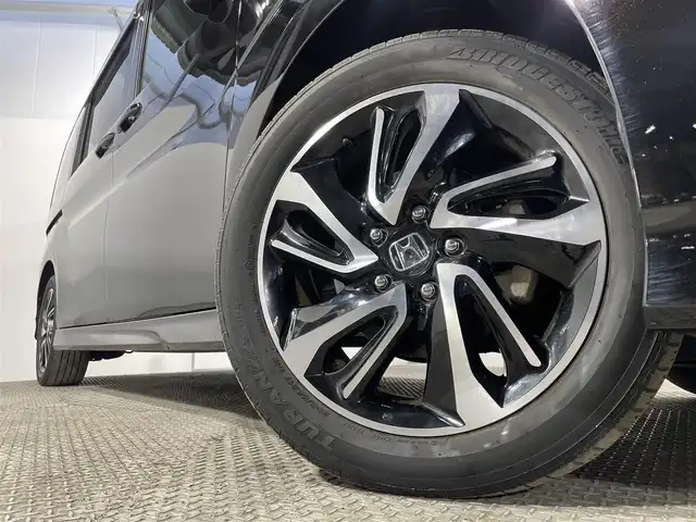 ホンダ ステップワゴン スパーダ クルスピセンシング 大阪府 2020(令2)年 2万km プレミアムスパークルブラックパール 純正大型ナビ（フルセグＴＶ／ＤＶＤ／ＣＤ／Ｂｌｕｅｔｏｏｔｈ）　衝突軽減ブレーキ　レーンアシスト　両側電動ドア　レーダークルーズコントロール　シートヒーター　バックカメラ　ＥＴＣ　スマートキー