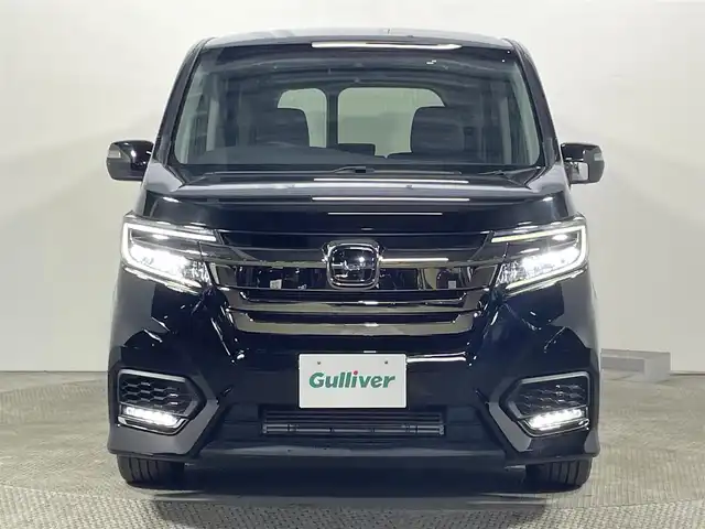 ホンダ ステップワゴン スパーダ クルスピセンシング 大阪府 2020(令2)年 2万km プレミアムスパークルブラックパール 純正大型ナビ（フルセグＴＶ／ＤＶＤ／ＣＤ／Ｂｌｕｅｔｏｏｔｈ）　衝突軽減ブレーキ　レーンアシスト　両側電動ドア　レーダークルーズコントロール　シートヒーター　バックカメラ　ＥＴＣ　スマートキー